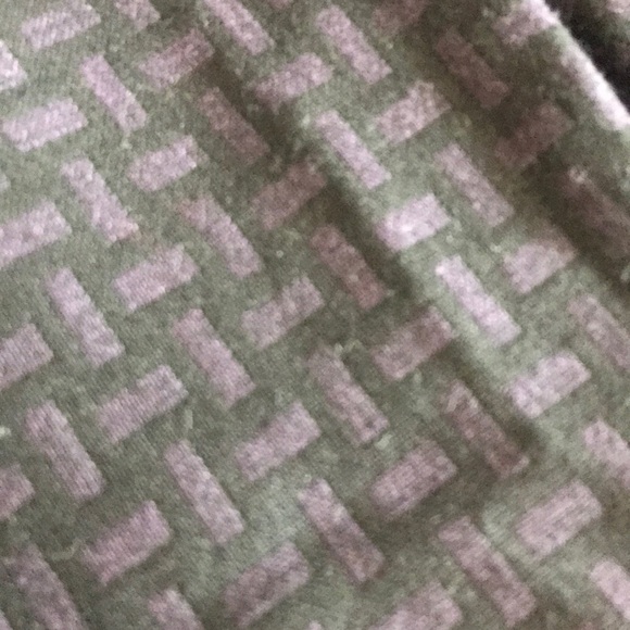 New York and co black and purple patterned capris - Picture 2 of 2